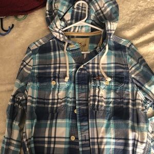 Men’s Hollister long sleeve with hood button down